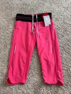 Nike Kids Pink Capri Sweatpants with Black Waistband